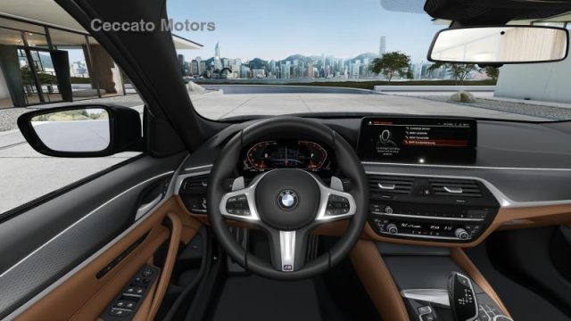BMW 520 d 48V Touring Msport Immagine 3
