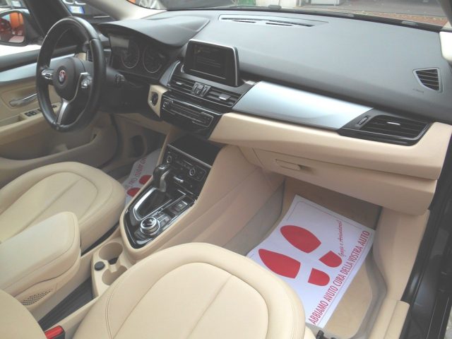 BMW 218 d xDrive 4x4 Active Tourer +Pelle+Automatica+Navig Immagine 3