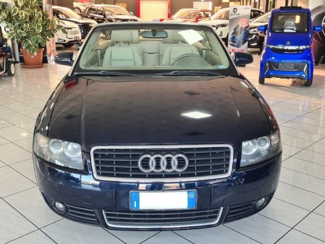 AUDI A4 Cabriolet 1.8 T 20V cat Immagine 1