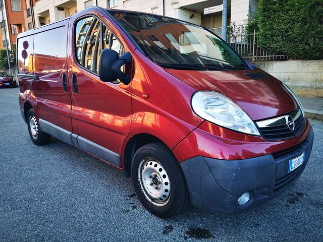 OPEL Vivaro 27 2.0 CDTI 120CV PC-TN Furgone Immagine 0