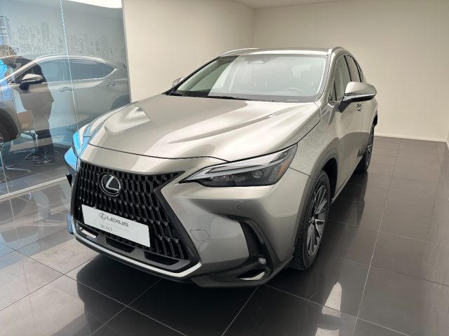 LEXUS NX 450h Plug-in 4WD Premium Immagine 0