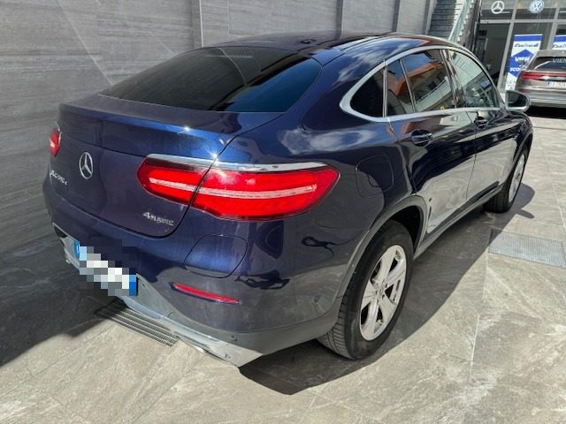 MERCEDES-BENZ GLC 350 e 4Matic Coupé Premium Immagine 3