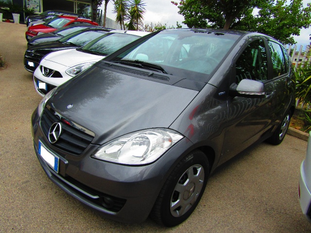 MERCEDES-BENZ A 160 CDI BlueEFFICIENCY Executive Immagine 2