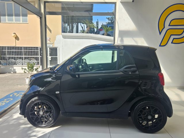 SMART ForTwo 70 1.0 twinamic Passion tua da ?149,00 mensile Immagine 1