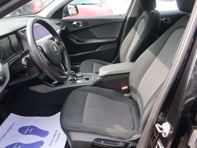 BMW 116 116d Business Advantage autom. Immagine 3