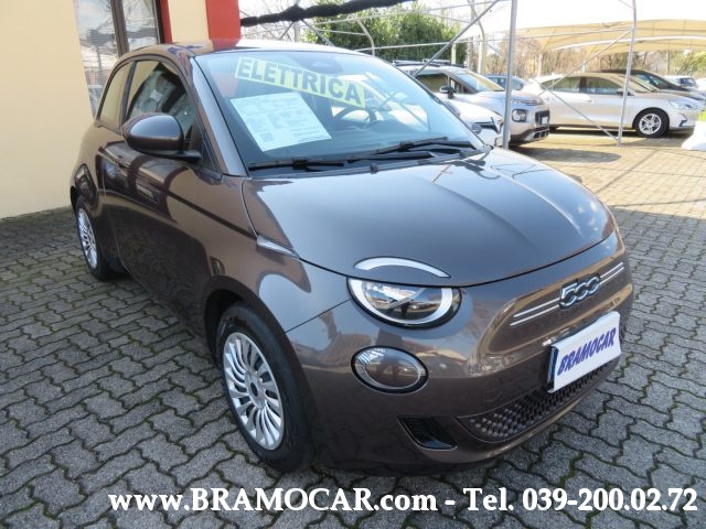 FIAT 500e 23,65KWh ACTION - MARRONE MET. - KM 24.740 - NEOP. Immagine 3