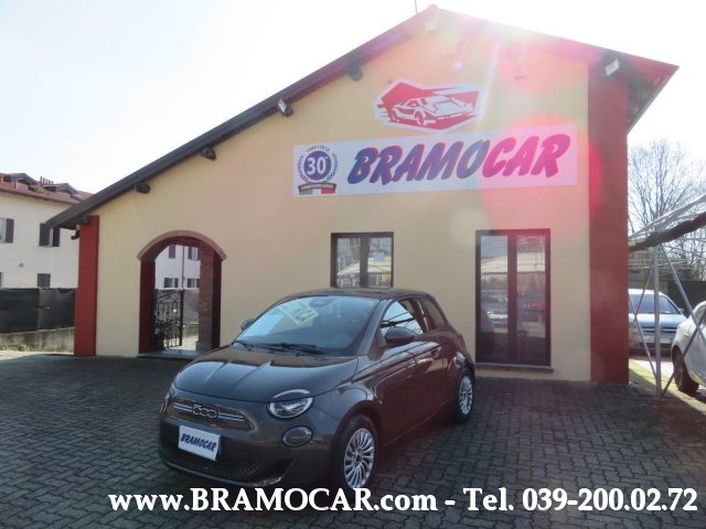 FIAT 500e 23,65KWh ACTION - MARRONE MET. - KM 24.740 - NEOP. Immagine 0