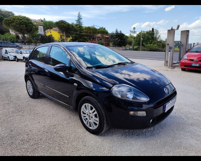 FIAT Punto 1.4 8V 5 porte Easypower Lounge Immagine 4