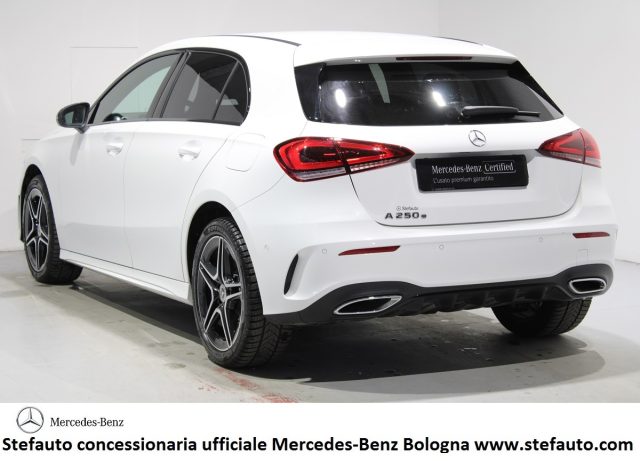 MERCEDES-BENZ A 250 e Auto Plug-in hybrid Premium Navi Immagine 2