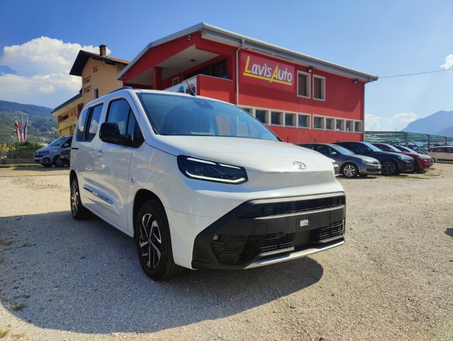 TOYOTA Proace City Verso 1.2  110 CV S&S Short Executive Immagine 0