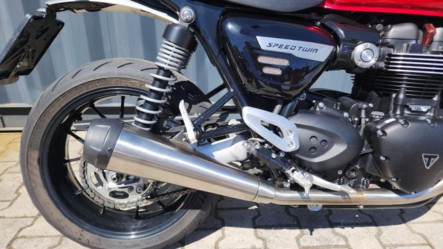 TRIUMPH Speed Twin 2022 Immagine 4