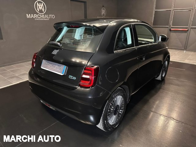 FIAT 500e Berlina 42 kWh Immagine 4