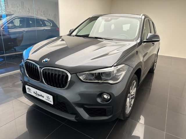 BMW X1 xDrive18d Business Immagine 0