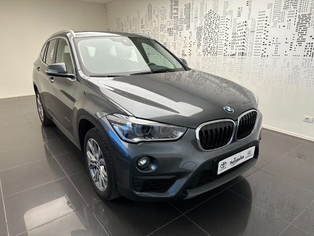 BMW X1 xDrive18d Business Immagine 1