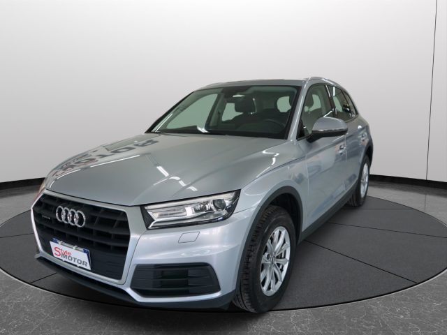 AUDI Q5 2.0 TDI quattro Business Immagine 1