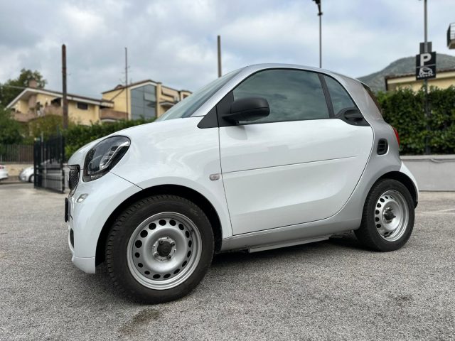 SMART ForTwo EQ ELETTRICA+NAVIGATORE +SOLO KM. 20.438+ALLSEASON Immagine 3