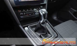 VOLKSWAGEN Passat Variant usata, con Autoradio