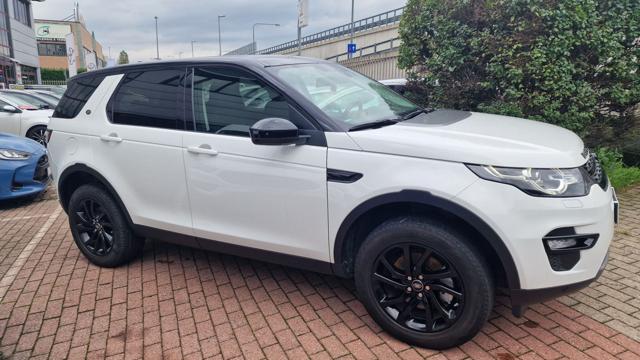 LAND ROVER Discovery Sport 2.0 eD4 150 CV 2WD luxury hse Immagine 0