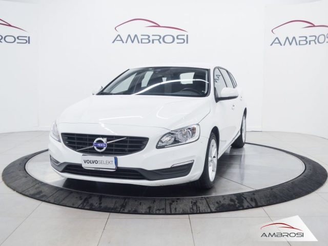 VOLVO V60 D4 Geartronic Business Immagine 0