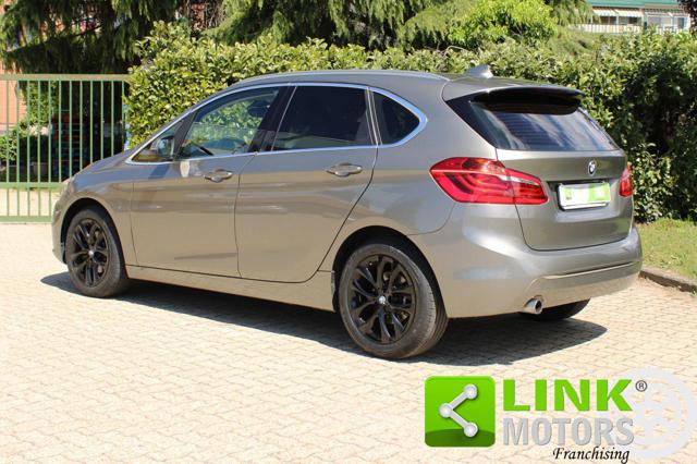 BMW 218 d Active Tourer 150 CV aut. Luxury (F45) Immagine 2