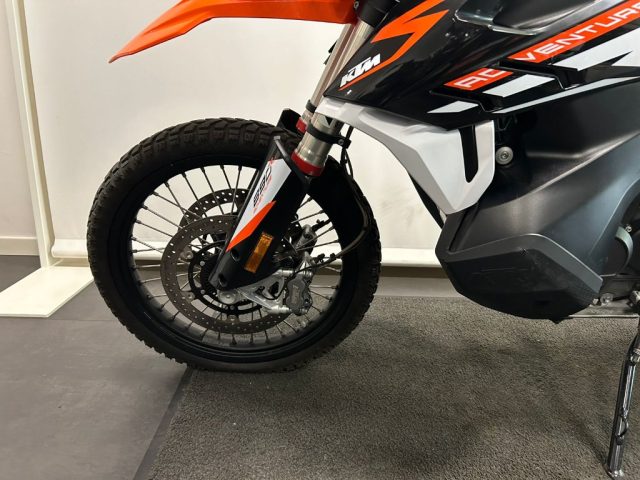 KTM 890 Adventure KTM 890 ADVENTURE R Immagine 1