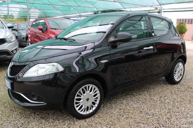 LANCIA Ypsilon 1.2 69 CV 5 porte GPL Ecochic Silver Immagine 0