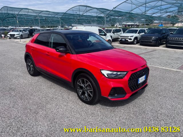 AUDI A1 citycarver 25 TFSI / Tetto Nero / Black Pack Immagine 1