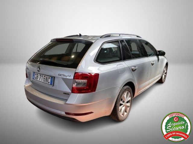 SKODA Octavia 1.5 DSG Wagon Executive G-Tec Immagine 3