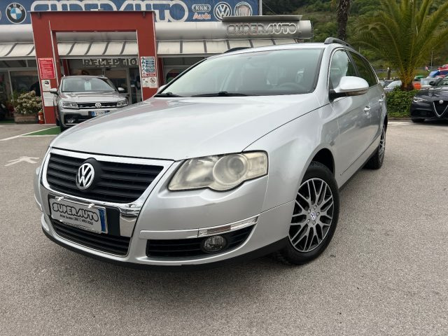 VOLKSWAGEN Passat 2.0  TDI Comfortline Immagine 2