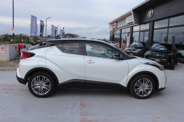 TOYOTA C-HR 2.0 Hybrid E-CVT Lounge Immagine 4