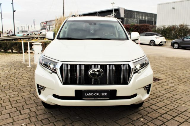 TOYOTA Land Cruiser 2.8 D4-D A/T 5 porte Executive Immagine 0