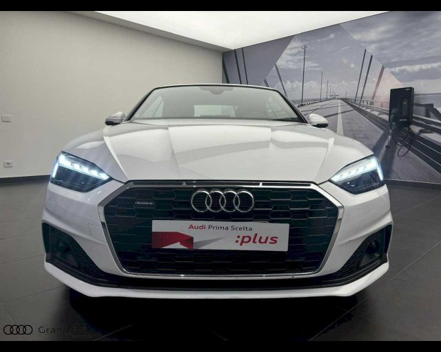 AUDI A5 Cabrio 45 TFSI quattro S tronic Business Immagine 4