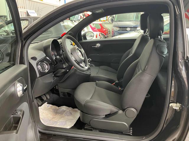 FIAT 500 Trattabile   1.0 HybridDolcevitaCarPlayTotal Black Immagine 2