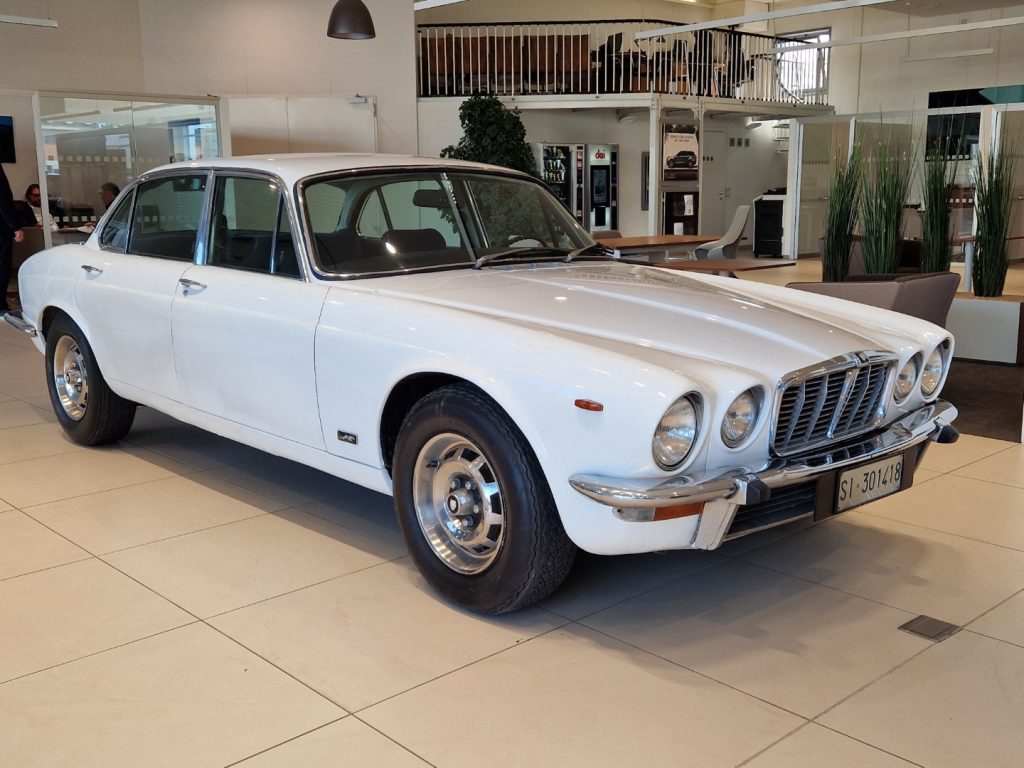 JAGUAR XJ6 3.4 Benzina
