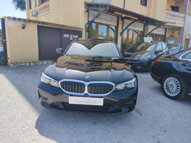 BMW 320 Nero pastello