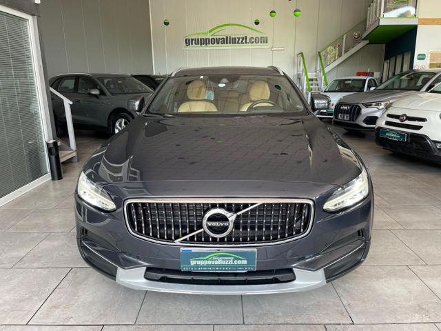 VOLVO V90 Cross Country 2.0 D4 190CV AWD Geartronic Pro ACC KEYLESS Immagine 1