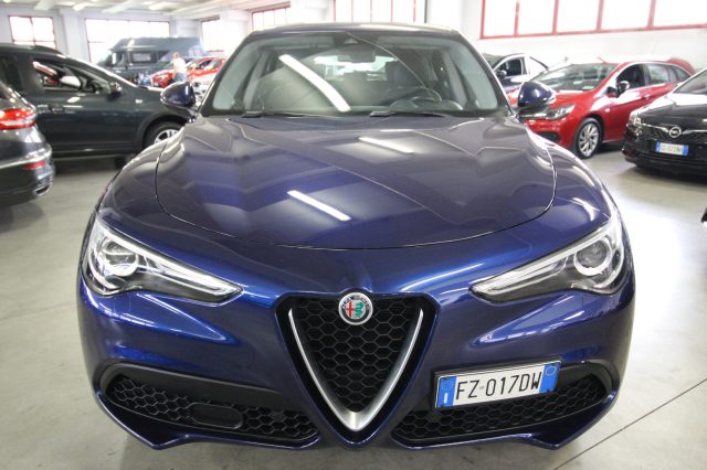 ALFA ROMEO Stelvio 2.2 Turbodiesel 210 CV AT8 Q4 Executive Immagine 0