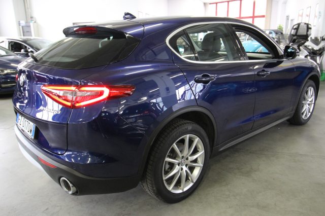 ALFA ROMEO Stelvio 2.2 Turbodiesel 210 CV AT8 Q4 Executive Immagine 4