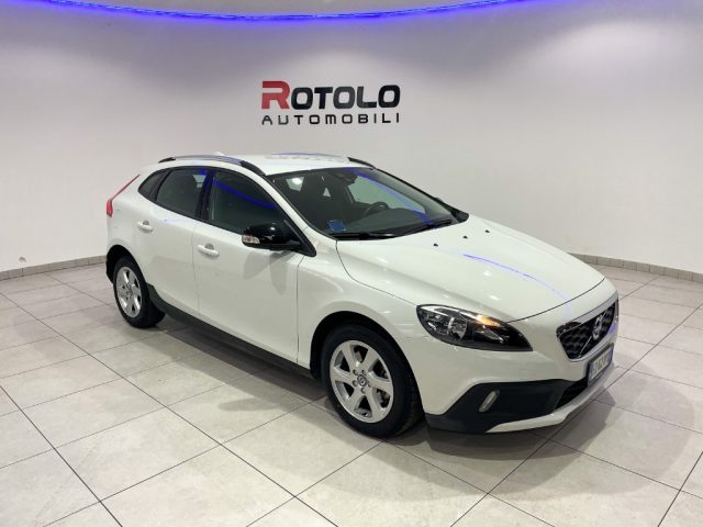 VOLVO V40 Cross Country D2 1.6 Kinetic Immagine 2