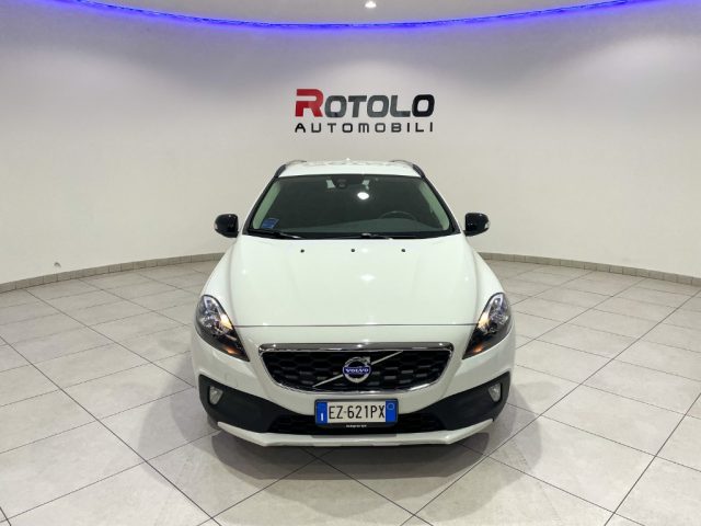 VOLVO V40 Cross Country D2 1.6 Kinetic Immagine 1