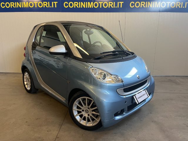 SMART ForTwo 1000 52 kW MHD coupé passion Immagine 0