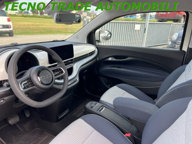 FIAT 500e Action Berlina 23,65 kWh Immagine 4