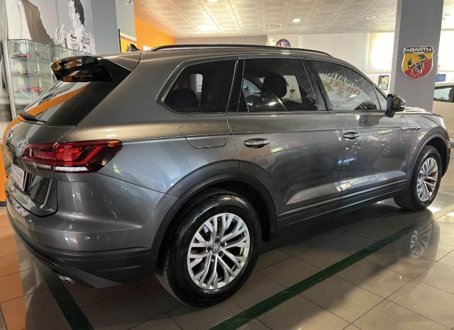 VOLKSWAGEN Touareg 3.0 V6 TDI SCR Advanced Immagine 2