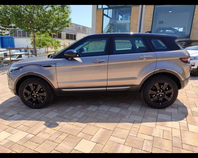 LAND ROVER Range Rover Evoque 2.0 TD4 150 CV 5p. Pure Immagine 3