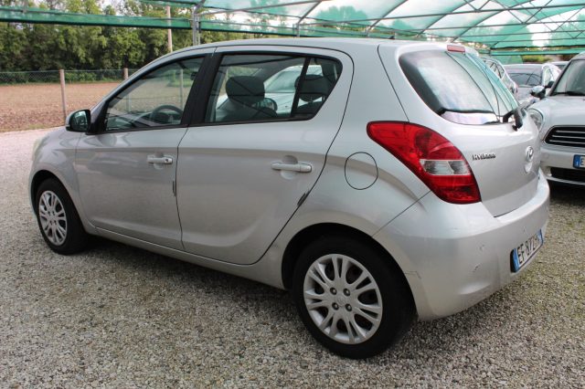 HYUNDAI i20 1.4 CRDi 5p. Comfort Immagine 2