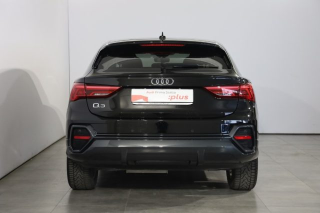 AUDI Q3 35 TDI S tronic Immagine 2