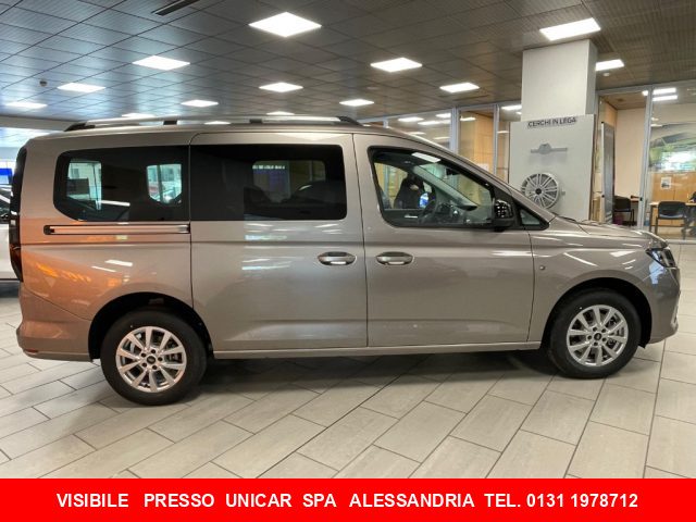 FORD Tourneo Connect 2.0 TurboDiesel 122cv Titanium PASSO LUNGO,5 POSTI Immagine 3