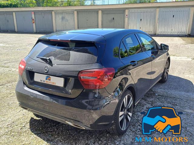 MERCEDES-BENZ A 180 d Sport Activity Edition Immagine 4