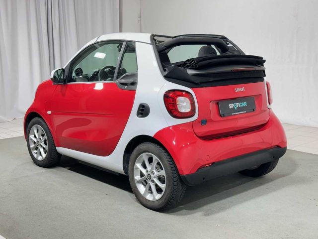 SMART ForTwo EQ cabrio Passion Immagine 2