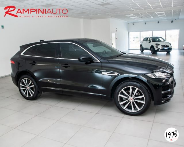 JAGUAR F-Pace 2.0 D 180 CV AWD aut. Prestige Pronta Consegna Immagine 4